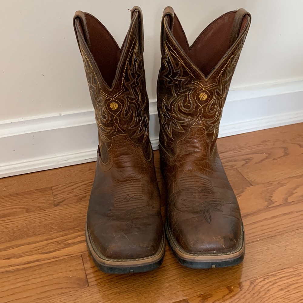Justin western boot waterproof, used 9 1/2 D needs insoles non-smoker